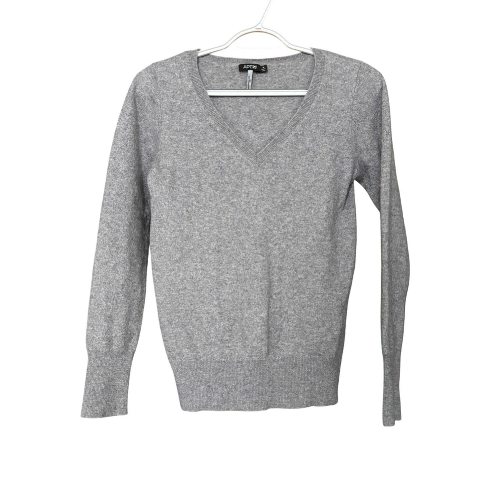 Apt 9 Women's size Medium 100% Cashmere V Neck Sweater Luxury Light Gray Soft